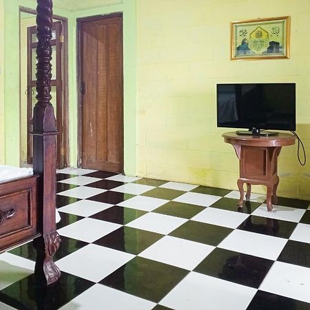 Villa Kampus Near Taman Safari Cisarua Puncak Redpartner Bogor Ngoại thất bức ảnh