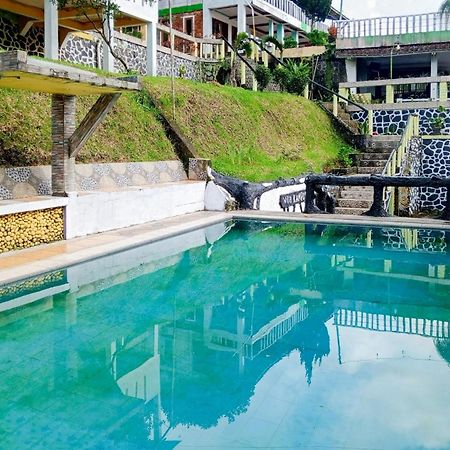 Villa Kampus Near Taman Safari Cisarua Puncak Redpartner Bogor Ngoại thất bức ảnh