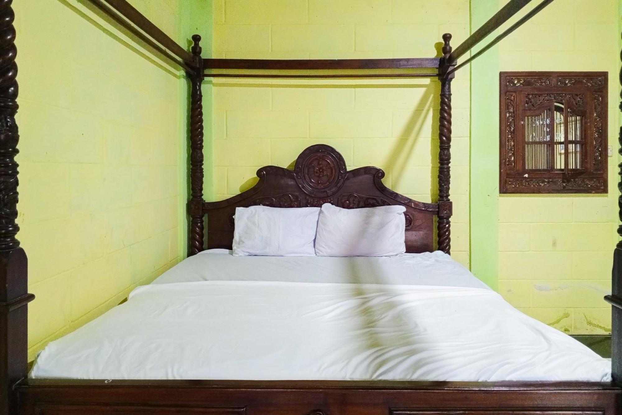 Villa Kampus Near Taman Safari Cisarua Puncak Redpartner Bogor Ngoại thất bức ảnh