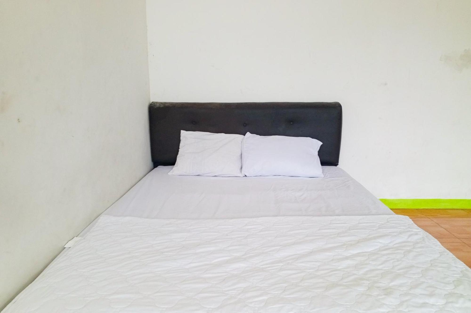 Villa Kampus Near Taman Safari Cisarua Puncak Redpartner Bogor Ngoại thất bức ảnh