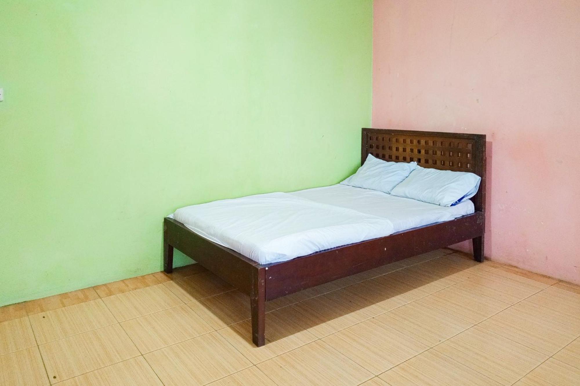 Villa Kampus Near Taman Safari Cisarua Puncak Redpartner Bogor Ngoại thất bức ảnh